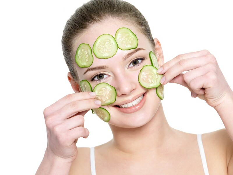 Không chỉ liên quan đến sức khỏe xương, vitamin D còn góp phần điều hòa hệ miễn dịch và hỗ trợ quá trình tái tạo da. 