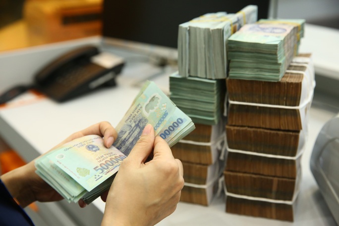 Theo dự thảo, mức lương cơ sở sẽ được áp dụng làm căn cứ tính lương, phụ cấp và các chế độ liên quan đối với người hưởng lương trong các cơ quan, tổ chức, đơn vị sự nghiệp công lập thuộc Đảng, Nhà nước, Mặt trận Tổ quốc Việt Nam, các tổ chức chính trị – xã hội và hội được ngân sách nhà nước hỗ trợ kinh phí.    