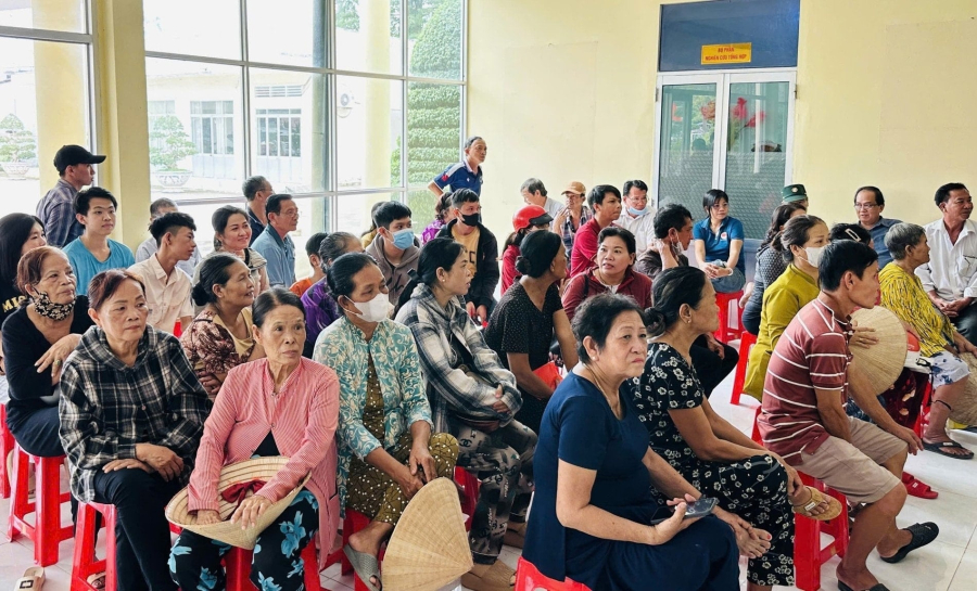 Ngoài trợ cấp, phụ cấp hằng tháng hoặc trợ cấp một lần, người có công và thân nhân còn được hưởng nhiều chính sách ưu đãi khác như bảo hiểm y tế, điều dưỡng phục hồi sức khỏe, hỗ trợ học tập, ưu tiên việc làm, cải thiện nhà ở.    