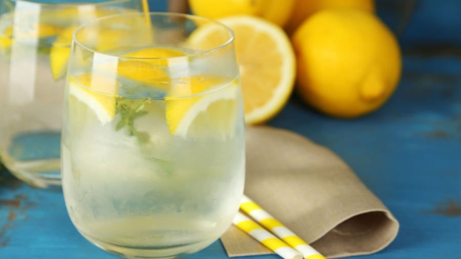 Chanh có tính axit nhưng khi đi vào Sh88bet đăng ký miễn phí sẽ được kiềm hóa, từ đó giúp duy trì độ pH ở vùng kín của chị em.