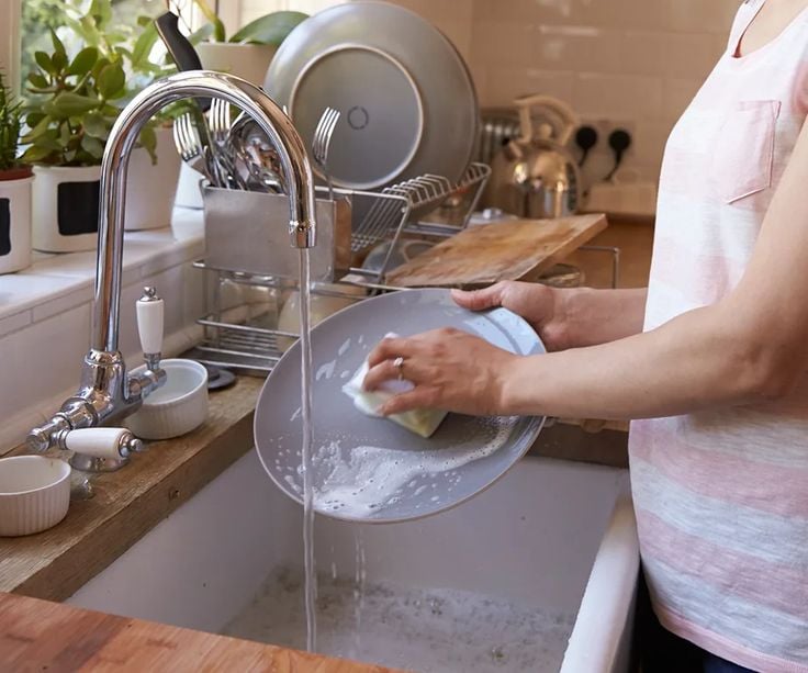 Miếng rửa bát cẩn thận sẽ gây mất vệ sinh