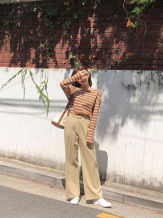 Thiết kế này tạo cảm giác gọn gàng nhưng không quá cứng nhắc, phù hợp từ môi trường công sở đến phong cách đời thường