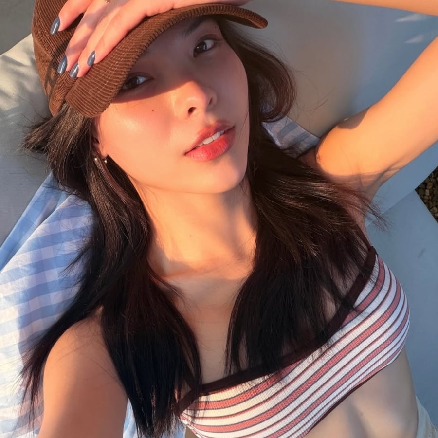 Nhiều chuyên gia chăm sóc Sh88bet đăng ký miễn phí cho rằng việc massage nhẹ nhàng còn giúp Sh88bet đăng ký miễn phí thư giãn và giảm cảm giác căng cứng sau thời gian dài ngồi làm việc hoặc ít vận động.    