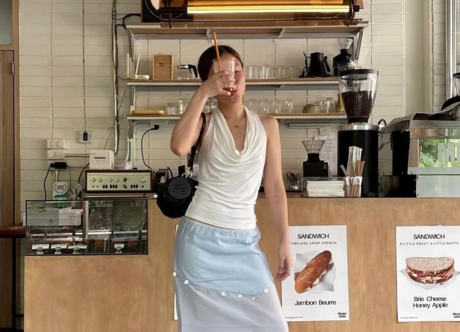 Những lớp voan, tulle hay organza được xử lý khéo léo giúp Shbet999 com đăng nhập trở nên nhẹ nhàng hơn
