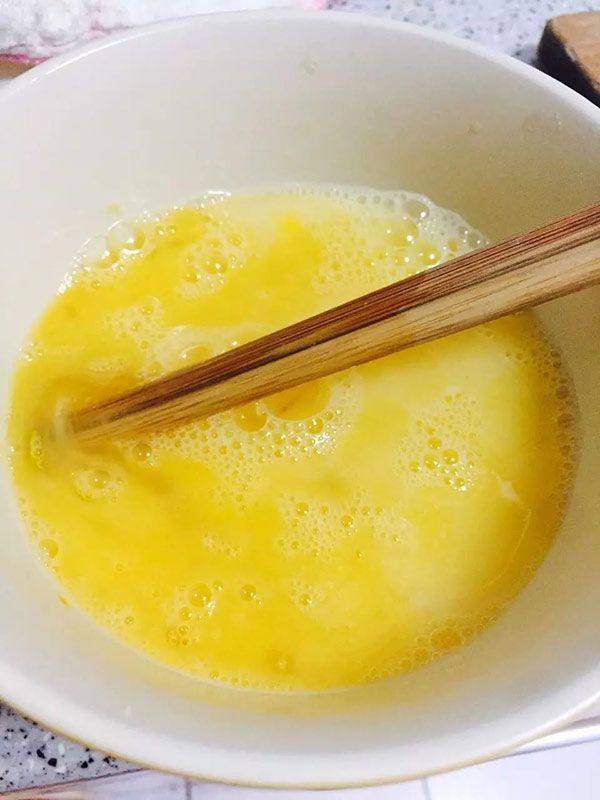 Một vài mẹo nhỏ sẽ giúp trứng rán ngon hơn
