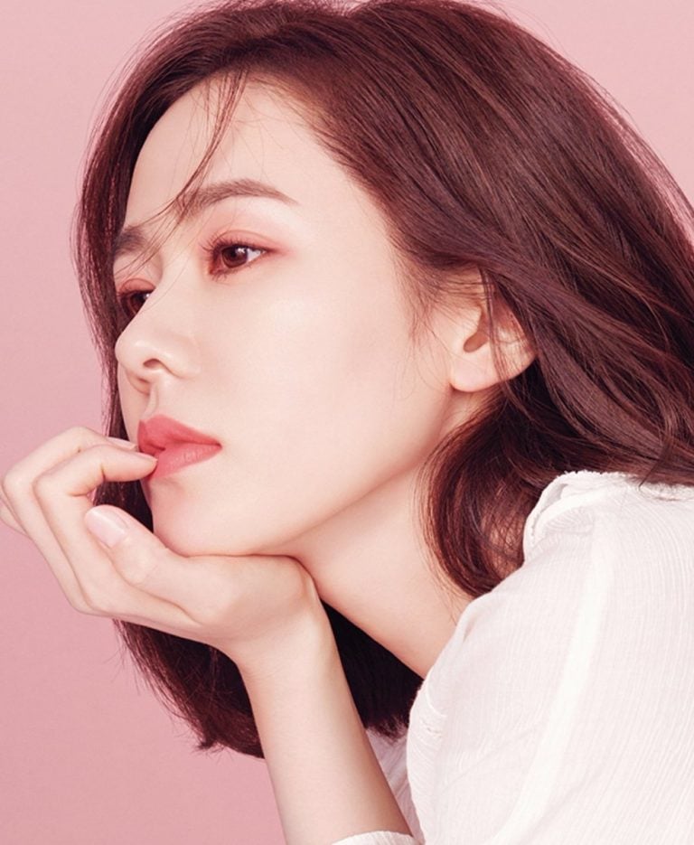 Bên cạnh các sản phẩm dưỡng da thông thường, Son Ye Jin còn chú trọng đến những phương pháp giúp tăng cường khả năng hấp thụ dưỡng chất. 