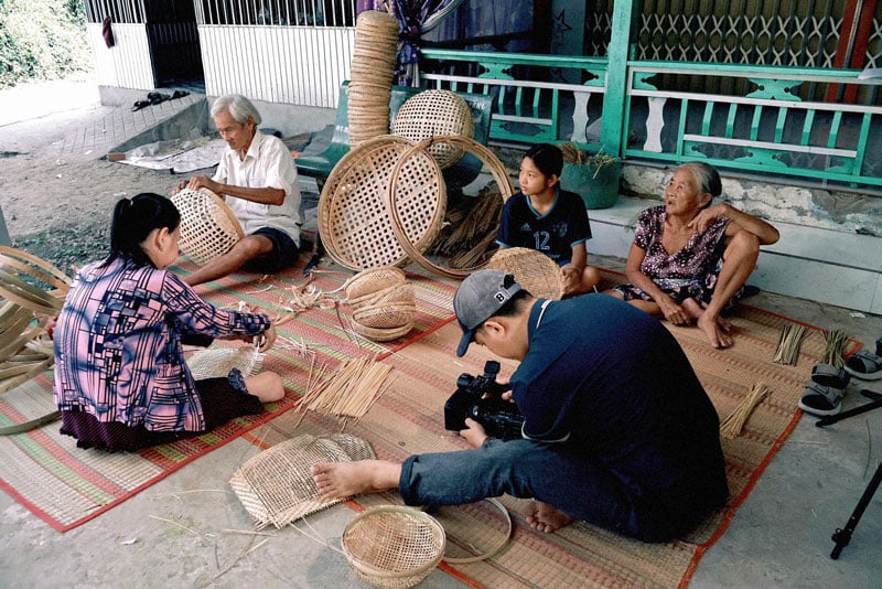 nguoi-phu-nu-nghi-luc-vuot-len-so-phan