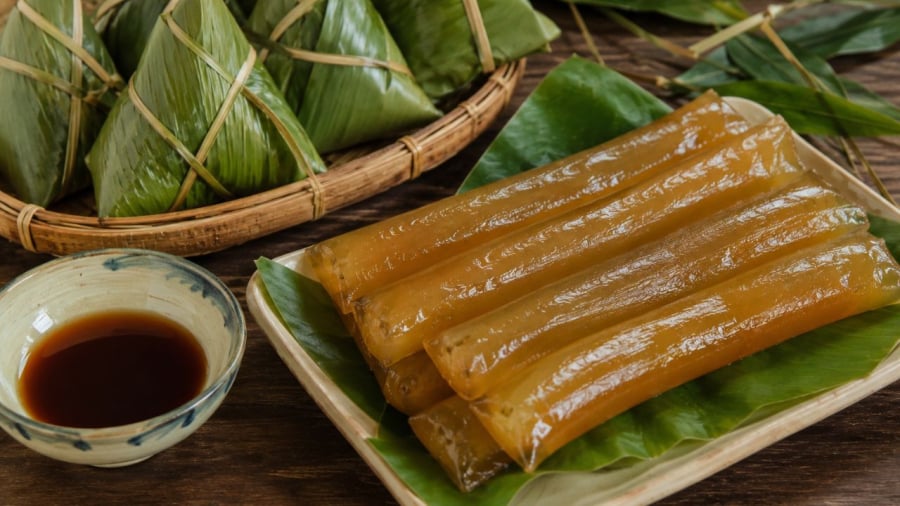 Bánh tro gắn với tục diệt sâu bọ