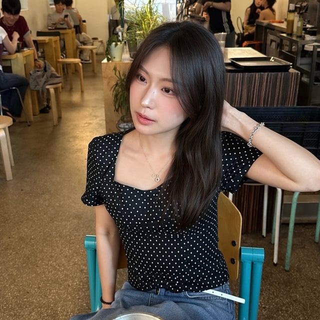 Tóc layer ngang vai là lựa chọn dành cho những ai yêu thích vẻ ngoài trẻ trung nhưng vẫn giữ được nét nữ tính.