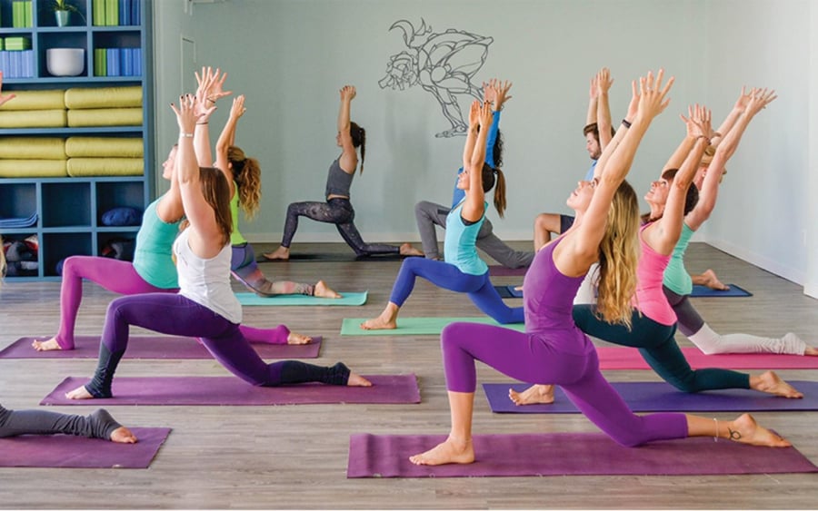 nguoi-tre-chua-lanh-bang-yoga