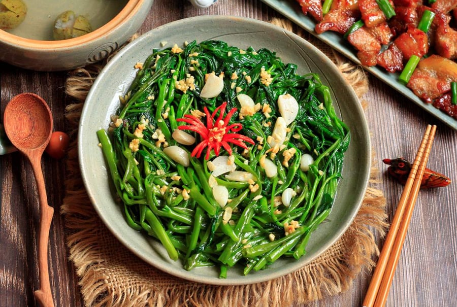 rau-muong-xao-toi