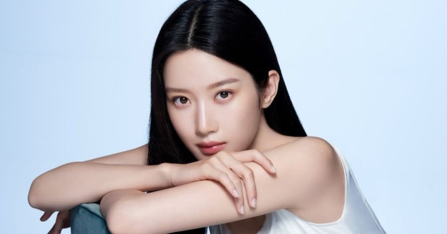  Lựa chọn kem chống nắng phổ rộng với chỉ số SPF phù hợp, đồng thời thoa lại khi cần thiết sẽ giúp giảm đáng kể nguy cơ lão hóa do ánh nắng gây ra.