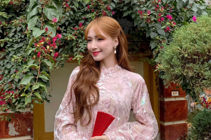 Hòa Minzy nói về tin đồn có bầu  