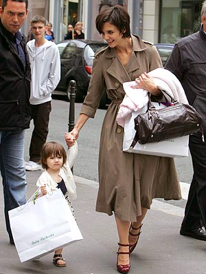 Katie Holmes, bà mẹ