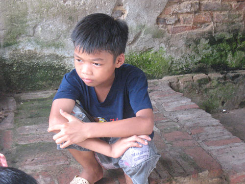 Cháu Nguyễn Hữu Thanh, con anh Thuyên: