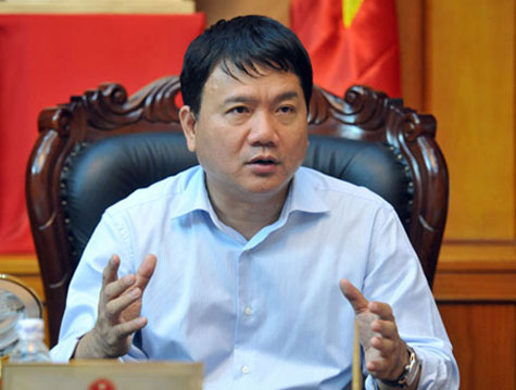 Trước đó, ngay khi nhậm chức Bộ trưởng Bộ GTVT, ông Đinh La Thăng từng tuyên bố sẽ thực hiện quyết liệt 3 vấn đề: