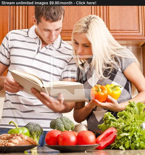 Chân chống bên có công tắc tắt động cơ nhằm tránh tình huống xe được khởi động khi chưa gạt chân chống