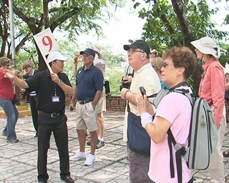  Nếu như vai diễn Trúc trong phim Bỗng dưng muốn khóc tạo nên tên tuổi cho Tăng Thanh Hà thì vai diễn My của Vân Trong trong bộ phim dài tập Lối sống sai lầm đã lấy rất nhiều nước mắt của khán giả truyền hình và đánh dấu tên tuổi Vân Trang trong lòng khán giả.