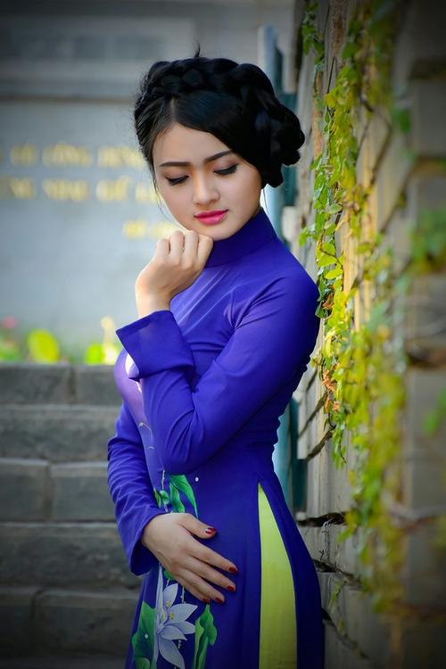 Vì thế tại bất kỳ sự kiện nào cũng thấy Ngọc Trinh và Ngọc Thạch quấn quýt bên nhau không rời nửa bước.