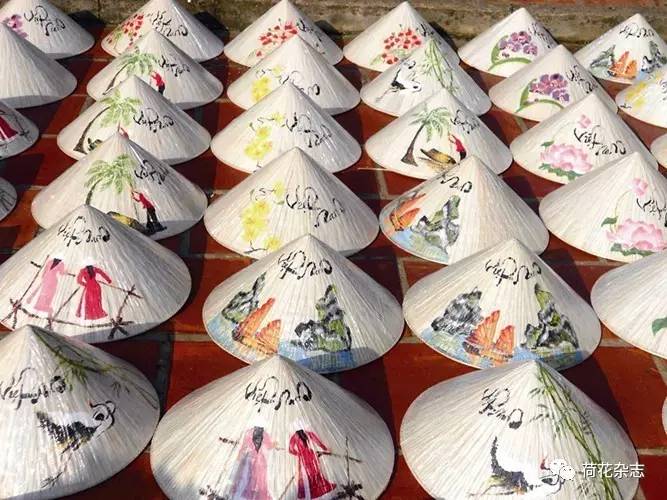 Hiện tại, cô là một người mẫu nổi tiếng, một diễn viên truyền hình ở Trung Quốc
