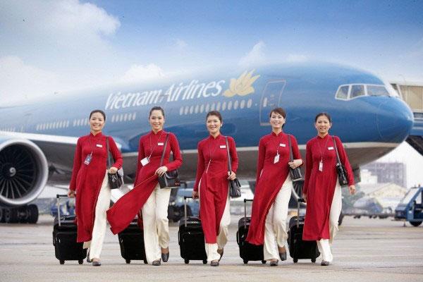   Là ca sĩ, nhạc sĩ, nhà sản xuất âm nhạc nổi tiếng trong showbiz, Phương Uyên không chỉ chia sẻ hết kinh nghiệm âm nhạc với 