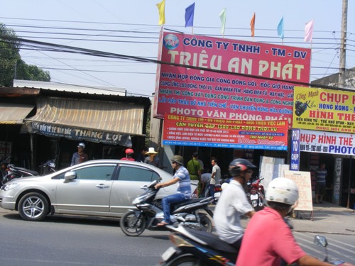 Vụ tự thiêu xảy ra trước một trung tâm môi giới việc làm