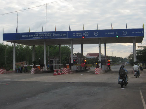 Bộ trưởng Đinh La Thăng: chậm nhất trong quý 3-2013 phải có trạm mới thay thế trạm Định Quán