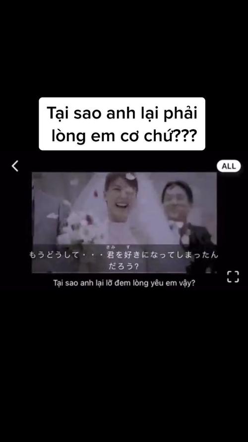 Và vòng ba bằng chiếc quần chíp nhỏ xíu cùng màu với bộ Shbet999 com đăng nhập.