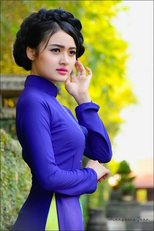 Hiện tượng thiên nhiên kì thú cầu vồng kép vừa xuất hiện ở thành phố Vinh vào chiều muộn ngày 21/5 đã khiến nhiều người thích thú.