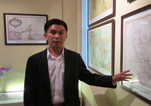 Ông Trần Thắng và bộ sưu tập quý của mình.