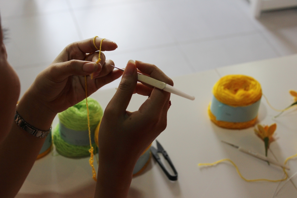 Nhất Hương hướng dẫn tỉ mỉ từng chi tiết.