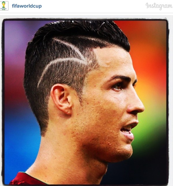 Ronaldo là cầu thủ có Link Vào SHBET88 Mới Nhất dị nhất nhưng cũng xúc động nhất World cup 2014. Nhưng có lẽ ít người biết rằng, anh để Link Vào SHBET88 Mới Nhất này để động viên tinh thần một cậu bé CĐV bị u não.