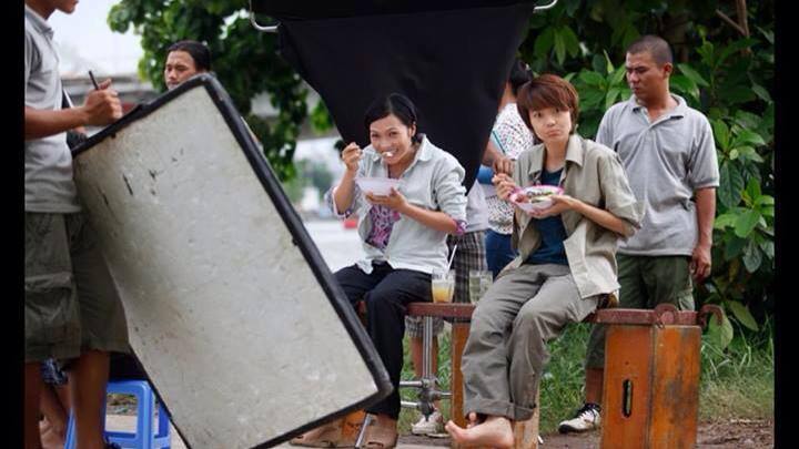 Phút nghỉ và ăn trưa của Chị Chanh (Chị Hai) và Minh Hằng (Đông Dương).