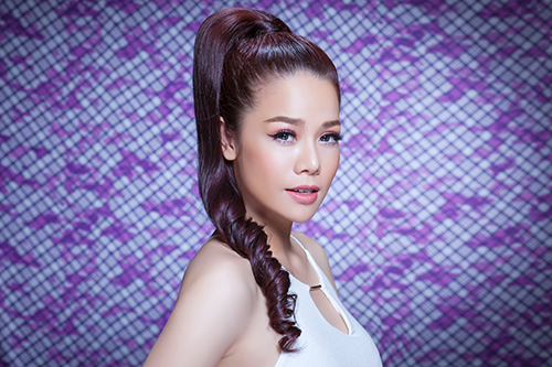 Màu son hồng tự nhiên luôn được chị em ưa chuộng bởi vẻ ngọt ngào, sống động và nóng bỏng rất hợp thời trang của nó.