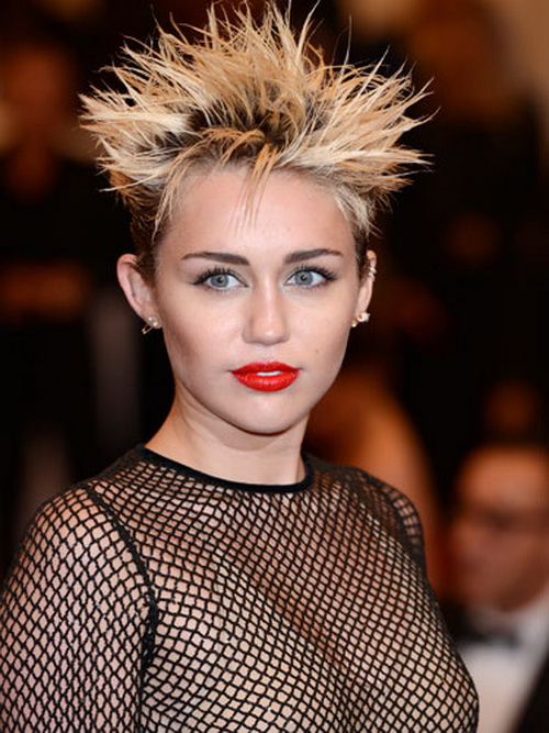 Chúng ta yêu Miley Cirus nhưng không thể nào bỏ phiếu cho Shbet123 Link Vào ShBet Mới Nhất punk lởm chởm của cô ấy.