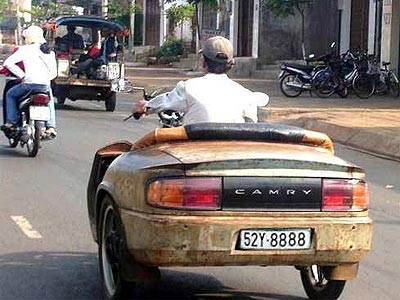 "Camry đời đầu" biển tứ quý 8.