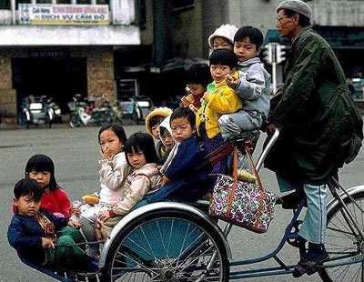 Nhưng dưới những hình thức dân dã hơn.