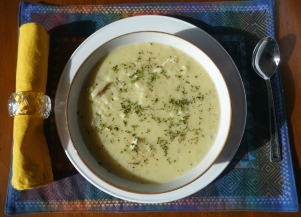 Hi lạp - Avogolemono: Người Hi Lạp gọi đây là món "trứng-chanh"