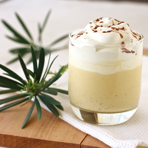Anh - Eggnog: Eggnog là thức uống bổ dưỡng có công thức chủ yếu từ trứng, rất được người Anh ưa chuộng.