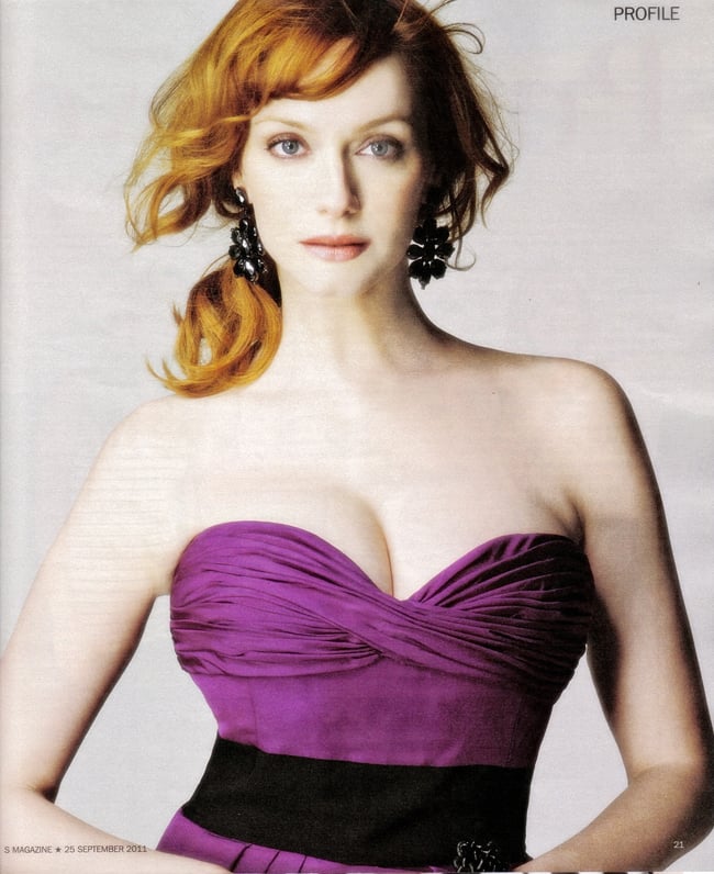 Christina Hendricks thường bị nghi ngờ từng đi nâng ngực vì kích cỡ to bất thường.
