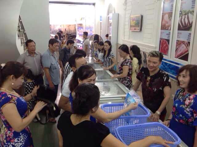 Mr. Đàm Khai trương thêm Siêu thị Vua biển chuyên bán các loại thủy hải sản tươi tại Hải Phòng.