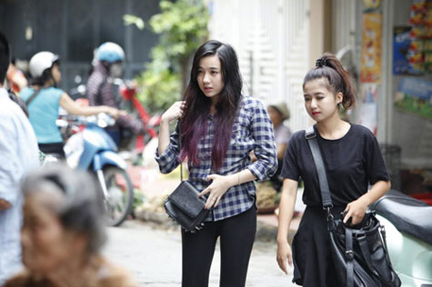 Mie không giấu được nỗi buồn.