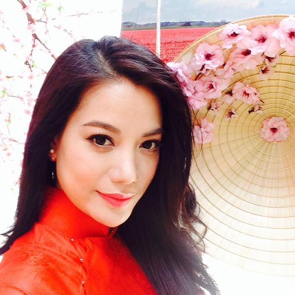 Trương Ngọc Ánh đang chuẩn bị quay và chụp ảnh Tết sớm trước nửa năm.