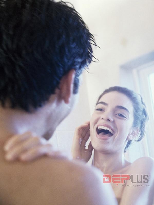 Bước ra khỏi phòng tắm trong tình trạng bán nude. Vẫn biết anh ấy đã nhiều lần chiêm ngưỡng Sh88bet đăng ký miễn phí bạn, nhưng không có nghĩa là nó không đủ sức hấp dẫn với chàng. Làn da ướt mềm mại, Shbet123 Link Vào ShBet Mới Nhất xõa tự nhiên và vòng 1 buông lơi chắc chắn sẽ khiến chàng phát điên.