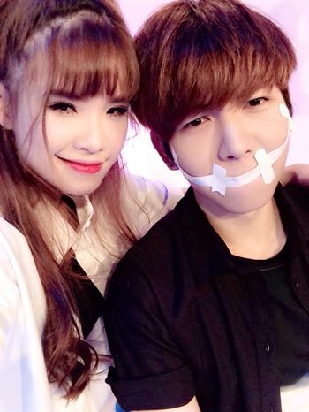 Khởi My dùng băng dính dán kín miệng người yêu tin đồn.
