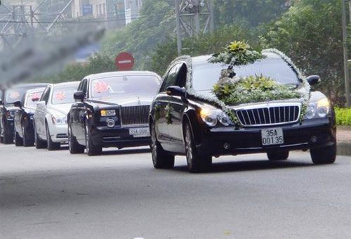 Maybach 62s đeo biển 35A - 001.35 với hàm ý "số một Ninh Bình".