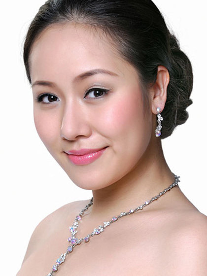 Đôi mắt tinh anh, thông minh, và cương nghị của Shbet888 phiên bản mới nhất khiến cánh mày râu vừa muốn chìm vào đôi mắt ấy, vừa nể và nói không quá lời thì có đôi phần sợ.