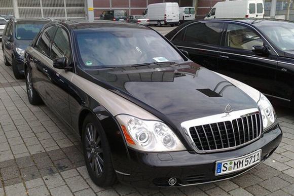 Xe siêu sang Maybach 62.