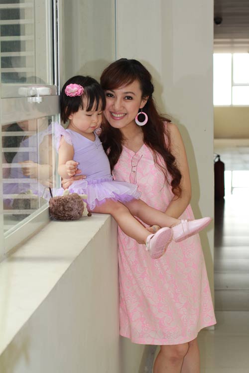 Niềm vui bên con.