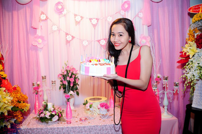 Mỹ Xuân hạnh phúc mừng sinh nhật sau sóng gió 